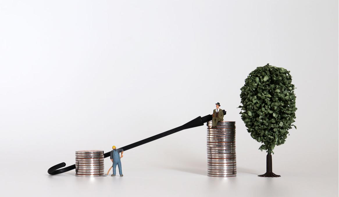 炒股配资利息：高收益下的风险与陷阱